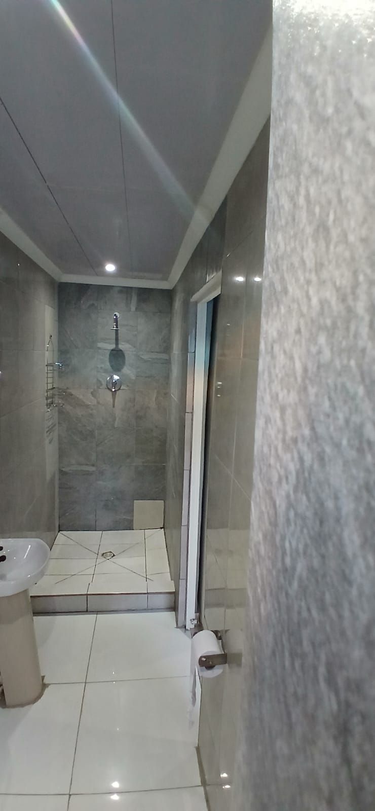 En-suite bathroom
